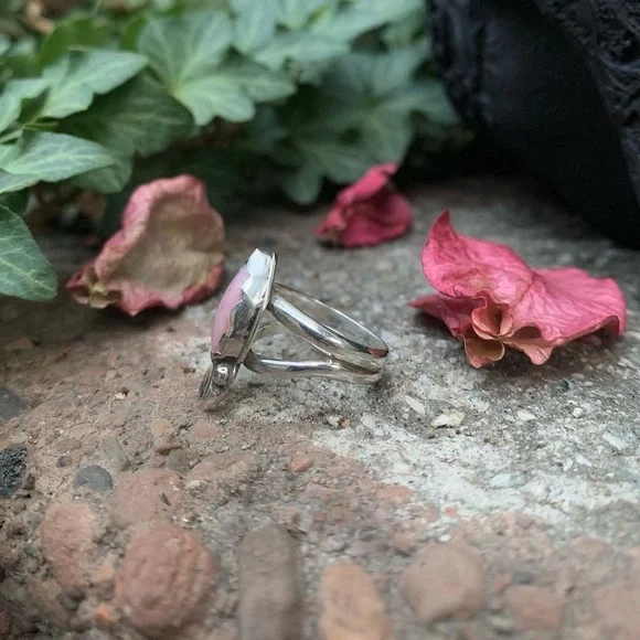 Pink Quartz Moon Sterling Silver Ring - Picture 2 of 2